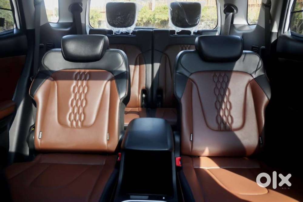 Hyundai Alcazar 2.0 Signature (o) Petrol At 6 Str, 2023, Petrol