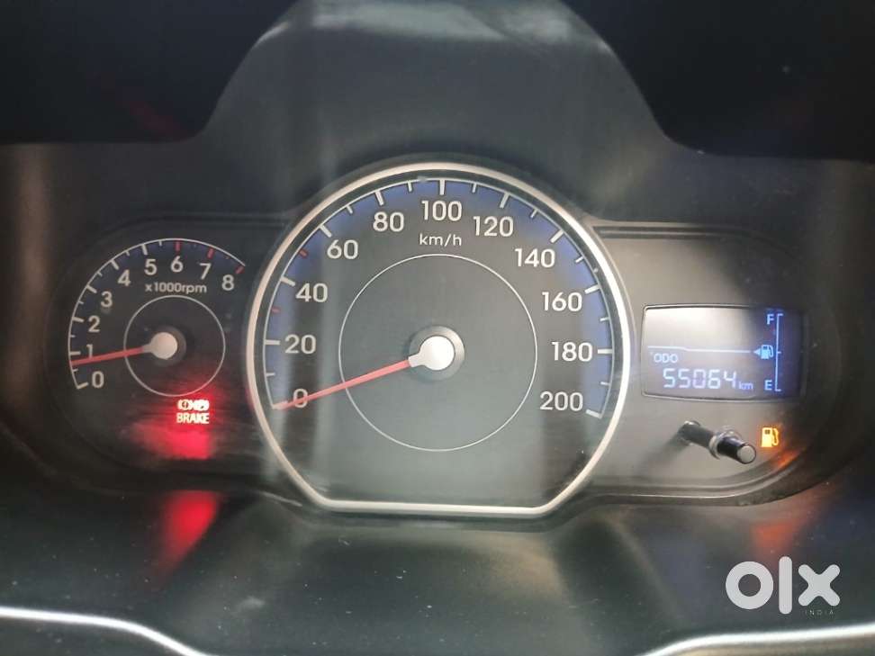 Hyundai I10 Sportz, 2015, Petrol