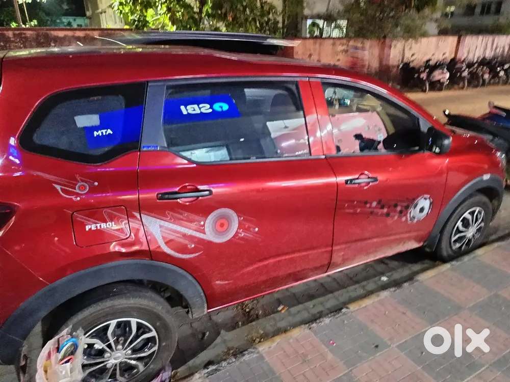 Renault Triber 2019 Red Colour