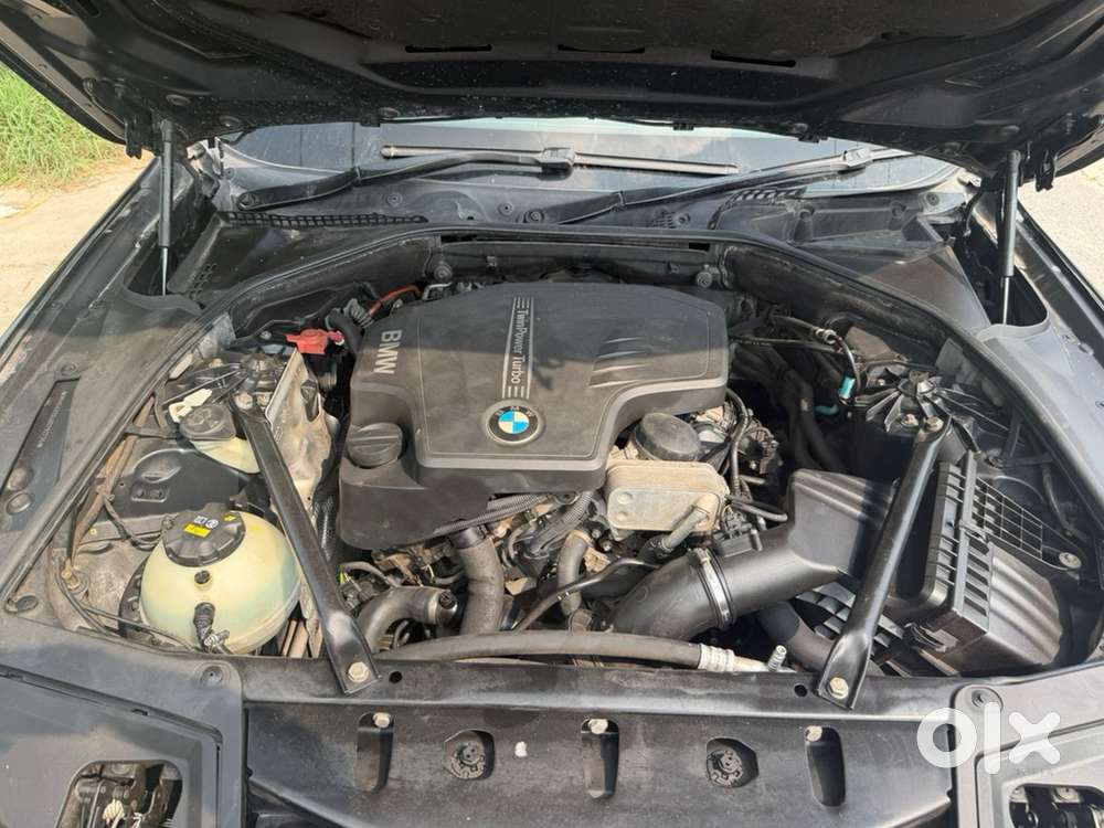 Bmw 5 Series 2016 Car Authorised Service History Record.