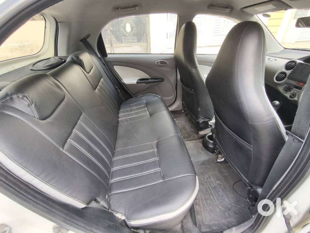 Toyota Etios Liva 2011-2012 G, 2011, Diesel