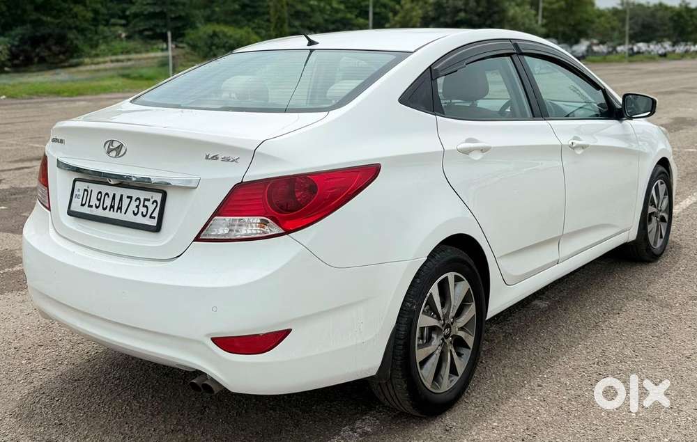 Hyundai Verna 1.6 Sx Vtvt (o) At, 2014, Petrol