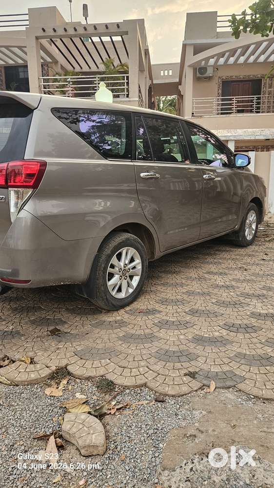 Toyota Innova Crysta 2018