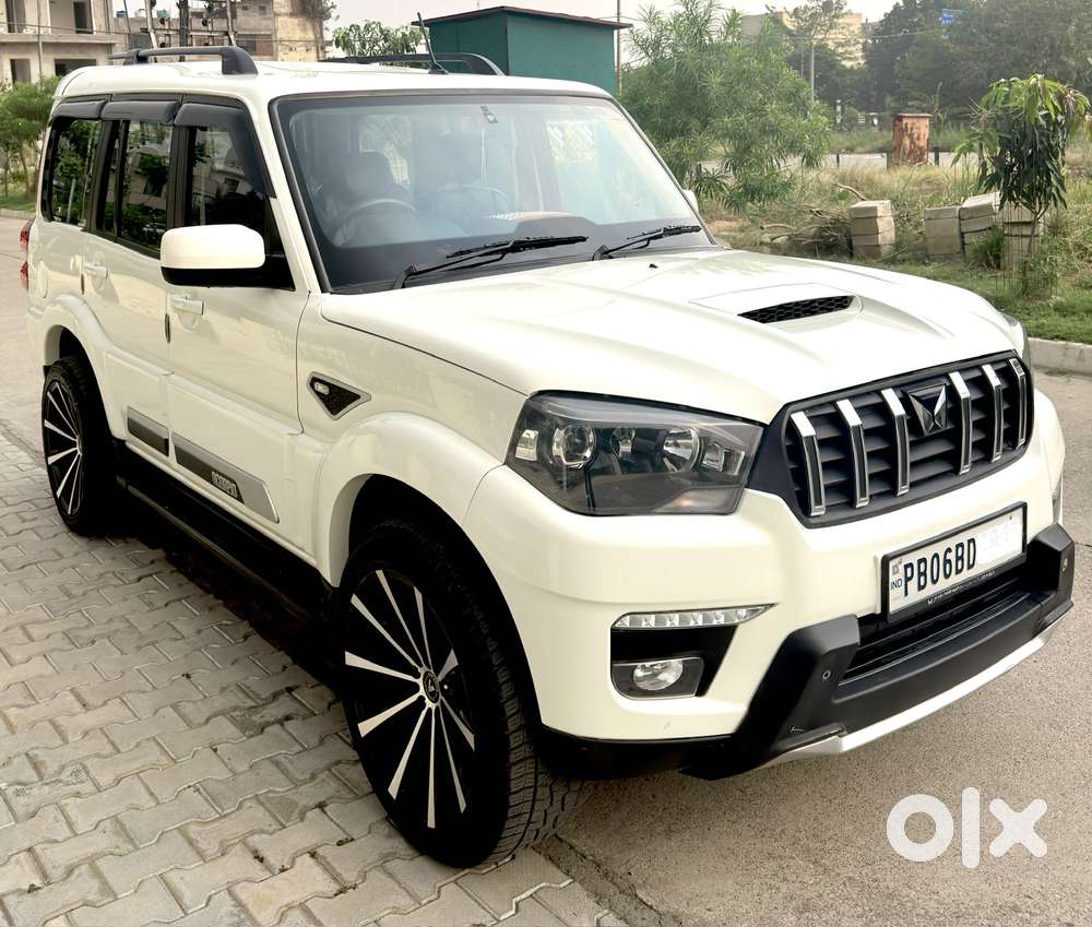 Mahindra Scorpio Classic 2.2 S 11 Mt 7 Str, 2023, Diesel
