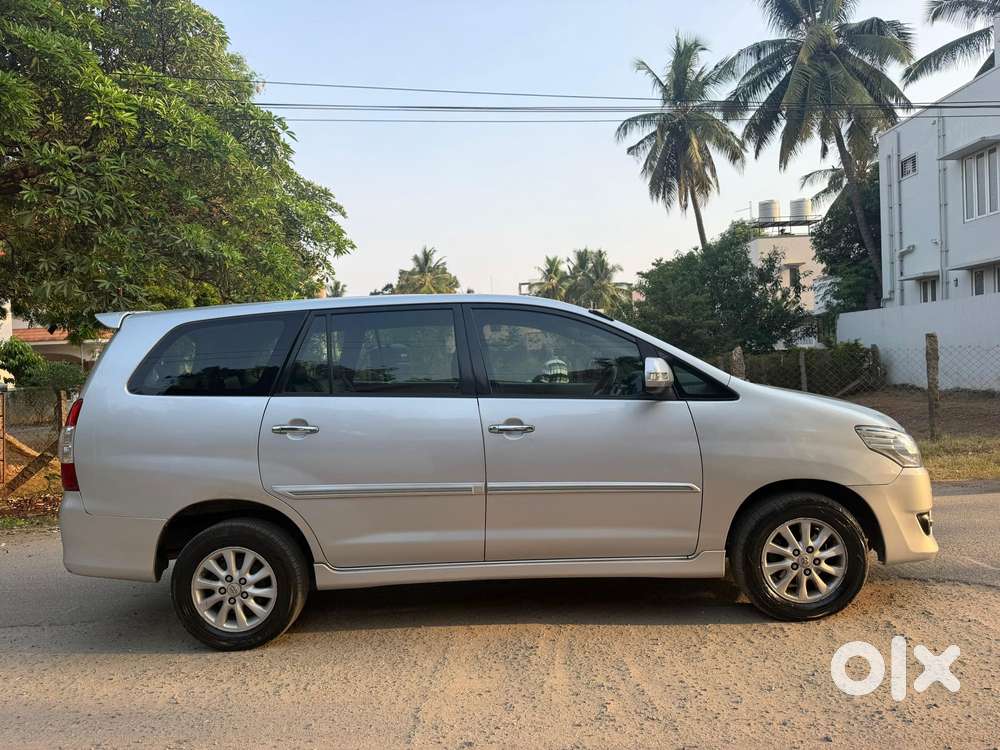 Toyota Innova 2.5 V 7 Str, 2012, Diesel