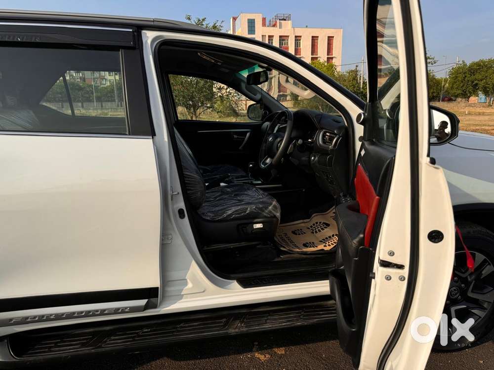 Toyota Fortuner Legender 4x2 At 2.8, 2023, Diesel