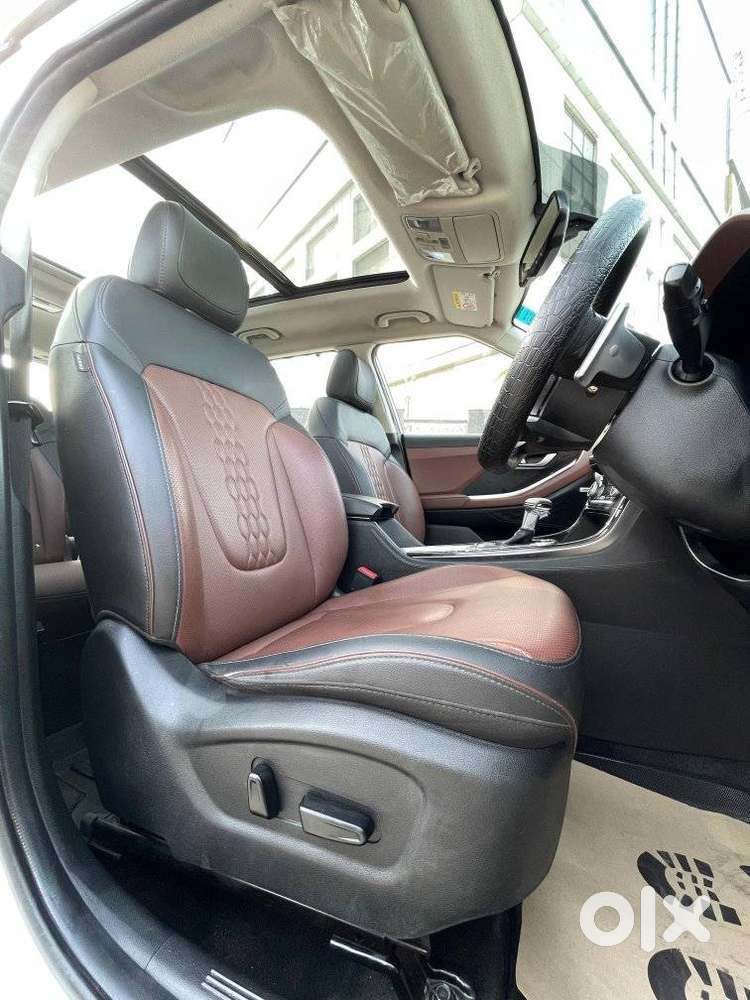 Hyundai Alcazar 2.0 Signature (o) Petrol At 6 Str, 2024, Petrol