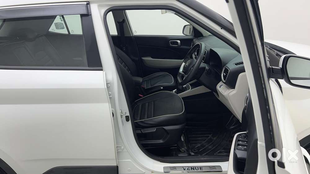 Hyundai Venue Sx, 2022, Petrol