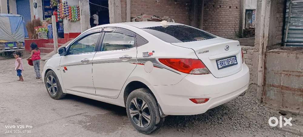 Hyundai Fluidic Verna 2013