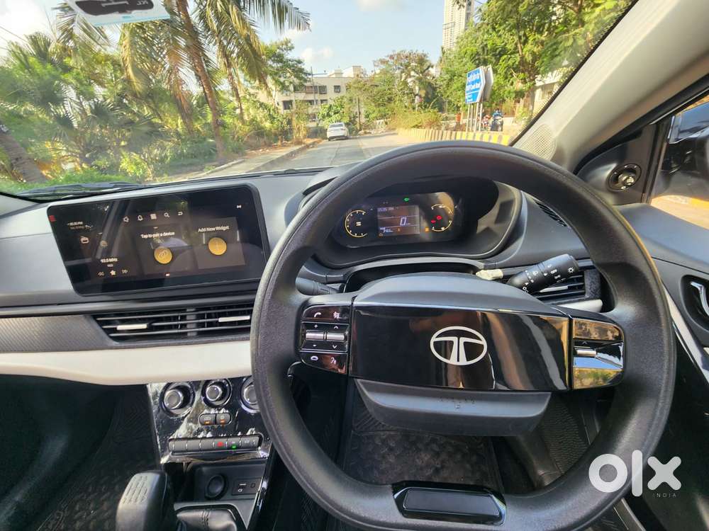 Tata Nexon Pure 1.2 S Revotron Petrol 6 Mt, 2025, Cng & Hybrids