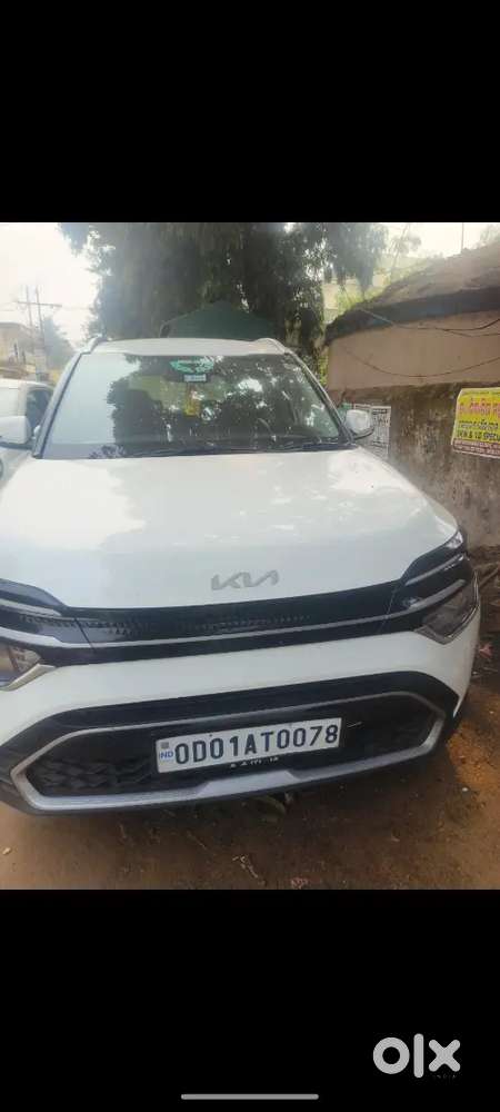 Kia Carens 2023 Diesel 142000 Km Driven