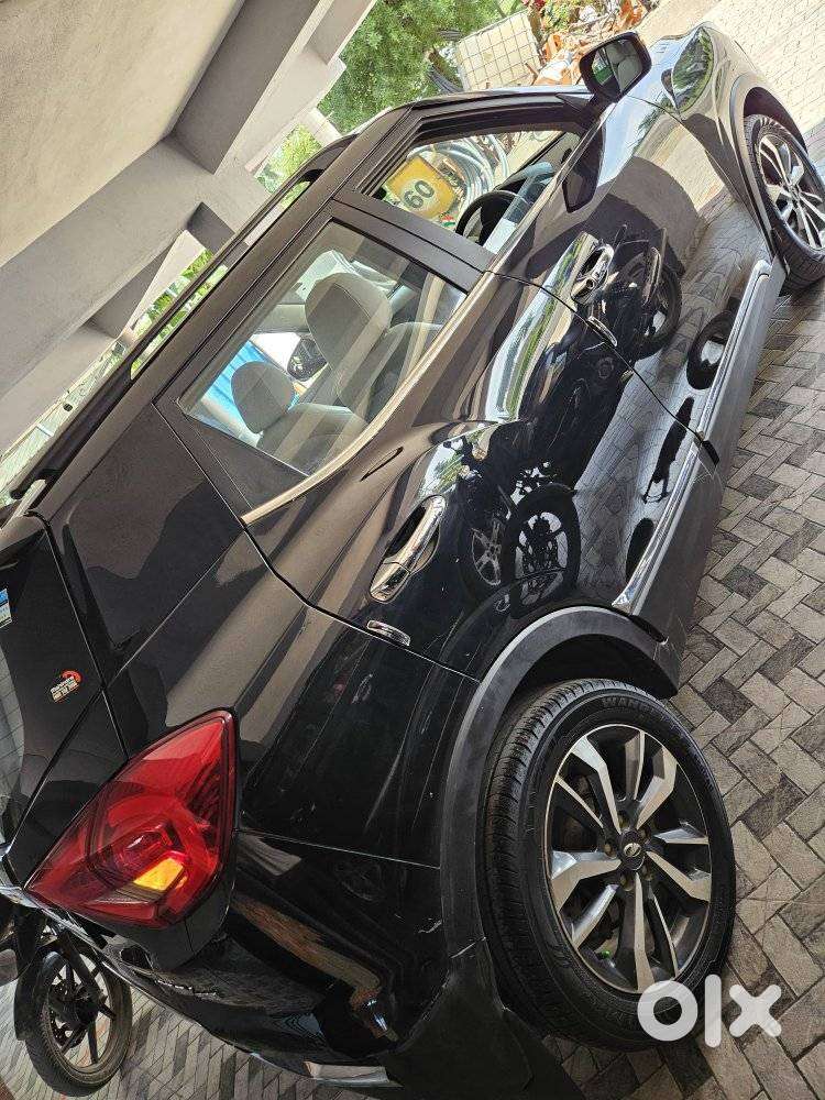 Mahindra Xuv300 W8 Option Diesel, 2021, Diesel
