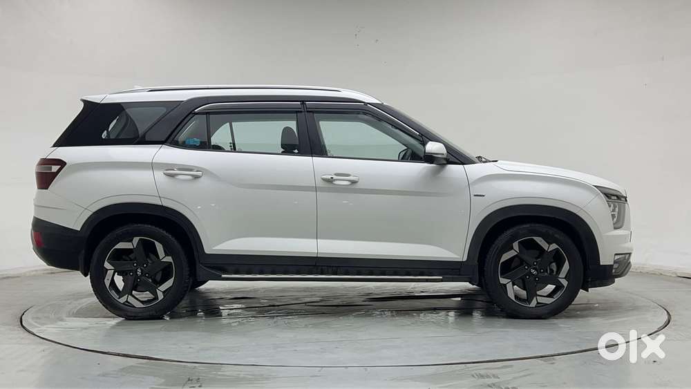 Hyundai Alcazar 2.0 Signature (o) Petrol At 6 Str, 2022, Petrol