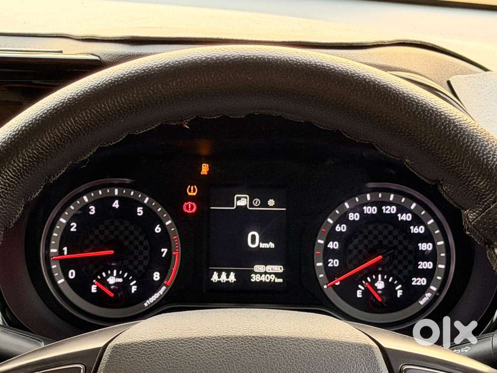 Hyundai Grand I10 Nios Sportz Dual Tone, 2025, Cng & Hybrids