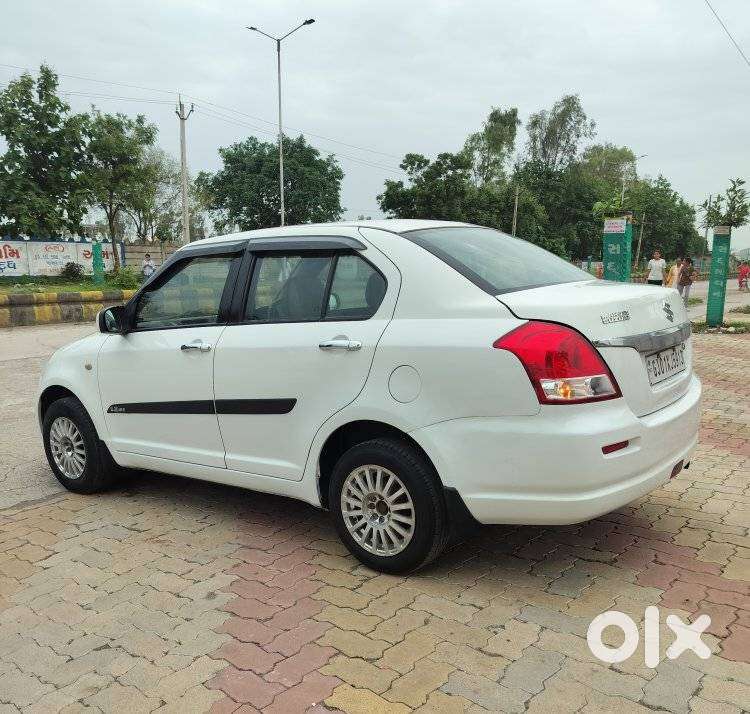 Maruti Suzuki Swift Dzire 1.2 Vxi Bsiv, 2011, Cng & Hybrids