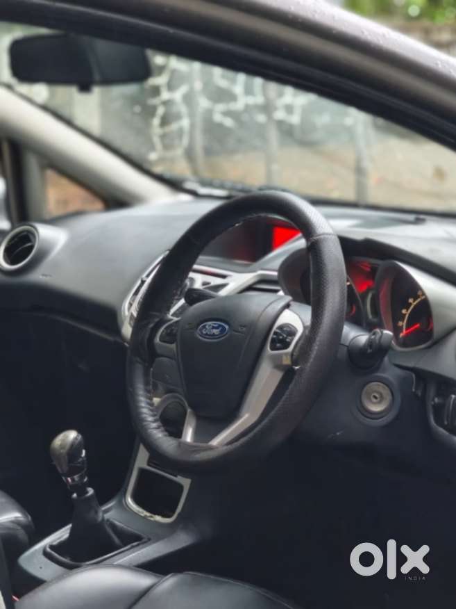 Ford Fiesta Petrol Titanium Plus, 2011, Diesel