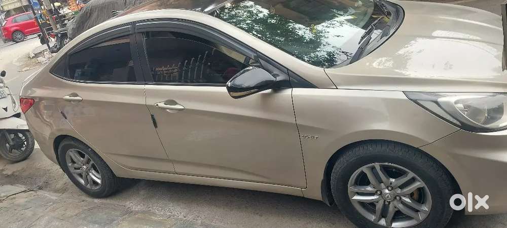 Hyundai Verna 2012 Petrol 97600 Km Driven