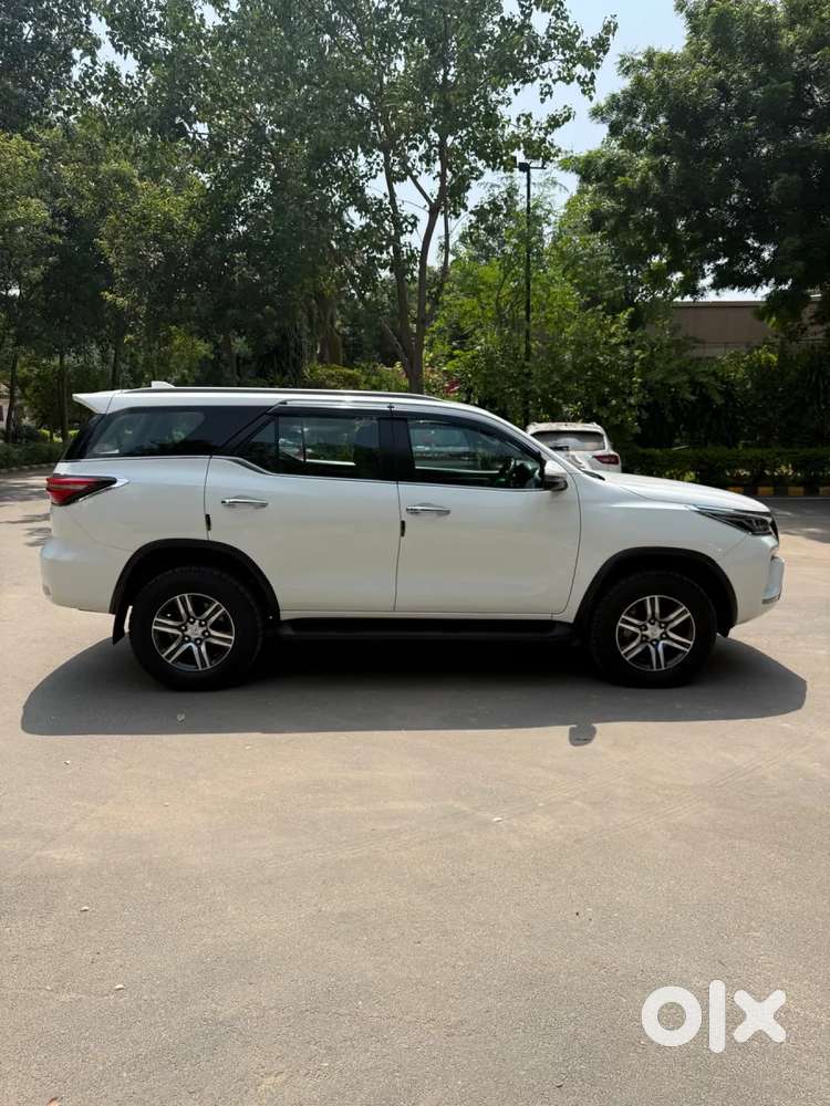 Toyota Fortuner 4x2 At 2.7 Petrol, 2024, Petrol