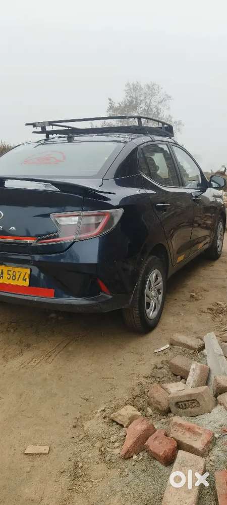 Hyundai Aura 2022 Cng & Hybrids Well Maintained