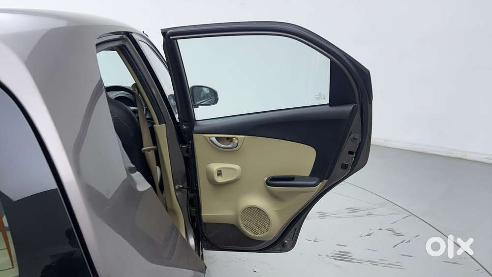 Honda Brio Vx Mt, 2015, Petrol