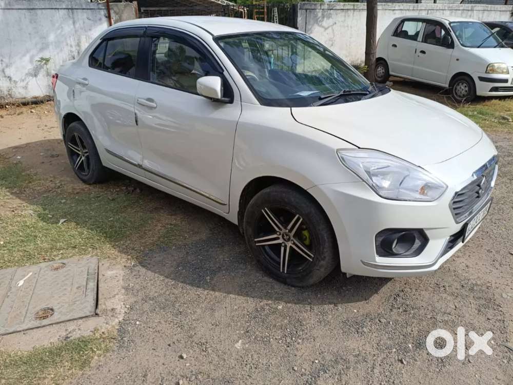 Maruti Suzuki Dzire 1.2 Vxi Amt, 2020, Petrol