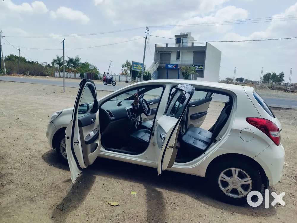 Hyundai I20 Active 2011 Diesel 125000 Km Driven