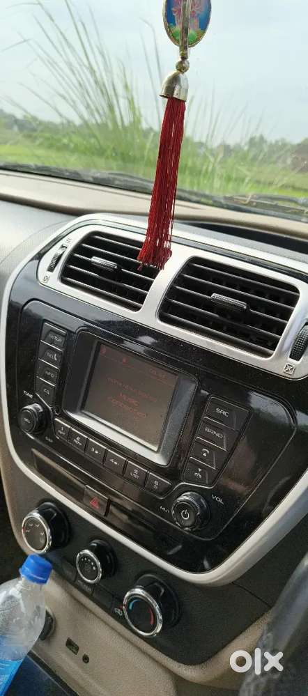 Mahindra Tuv 300 2018 Diesel Well Maintained