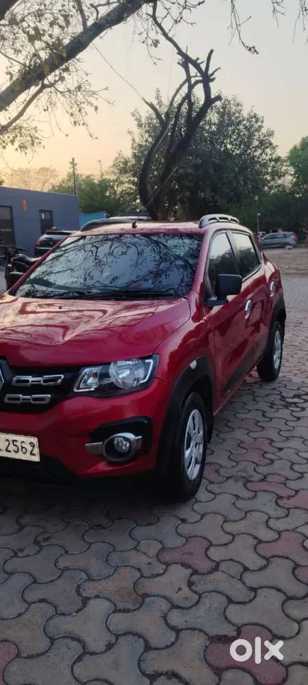 Kwid 2015 December 1st Owner 48000 Running Status Patrol