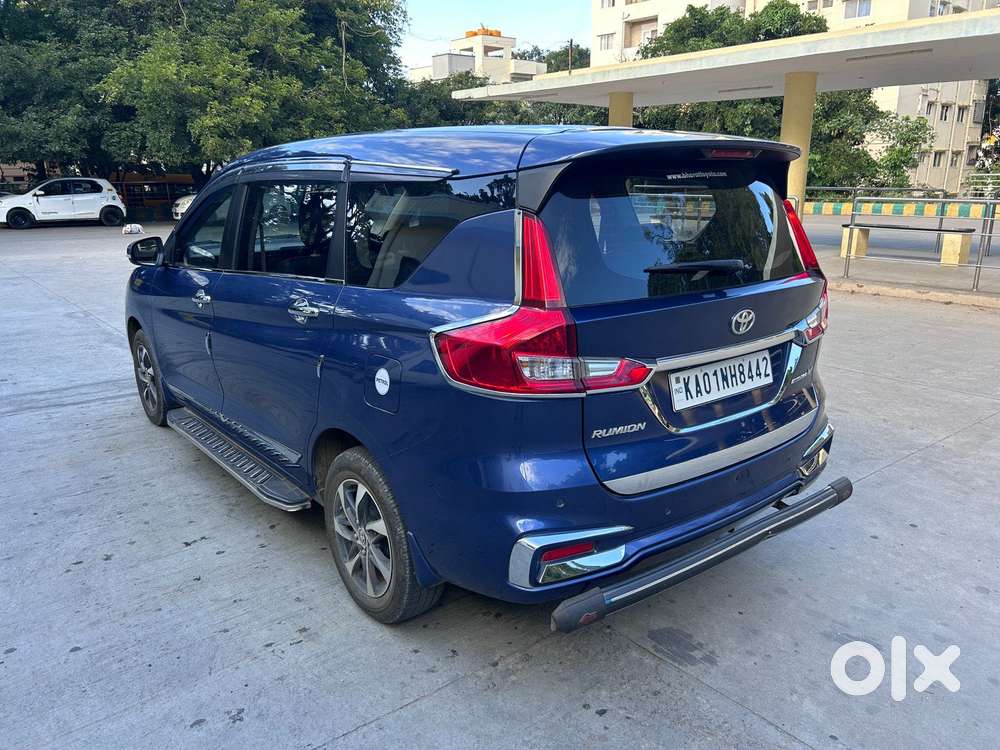 Toyota Rumion V Petrol Manual Dual Tone, 2026, Petrol