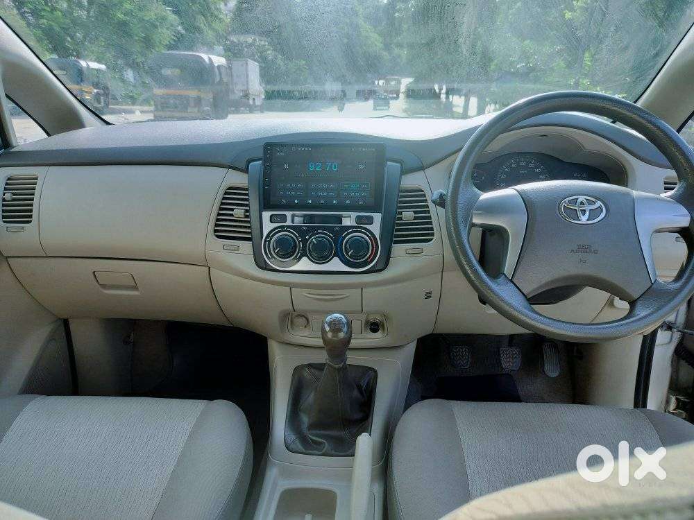 Toyota Innova 2.5 G (diesel) 8 Seater, 2013, Diesel