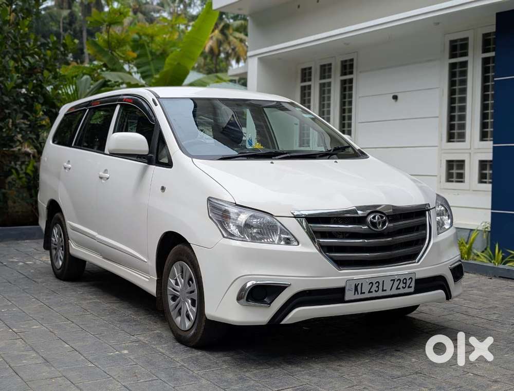 Toyota Innova 2.5 Gx (diesel) 7 Seater Bs Iv, 2016, Diesel