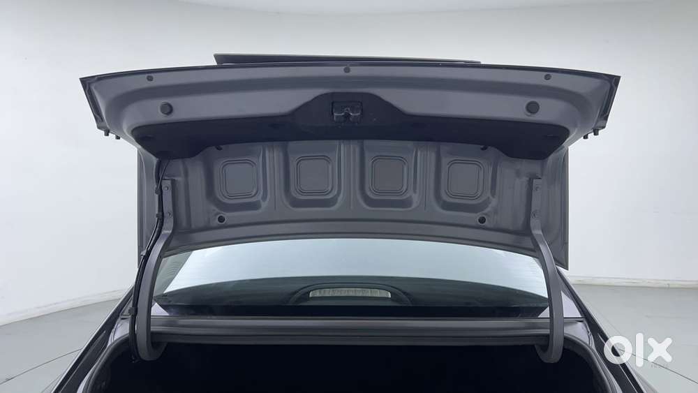 Hyundai Verna 1.5 Sx Turbo Petrol Dct, 2023, Petrol