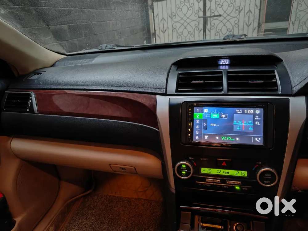 Toyota Camry Hybrid 2015