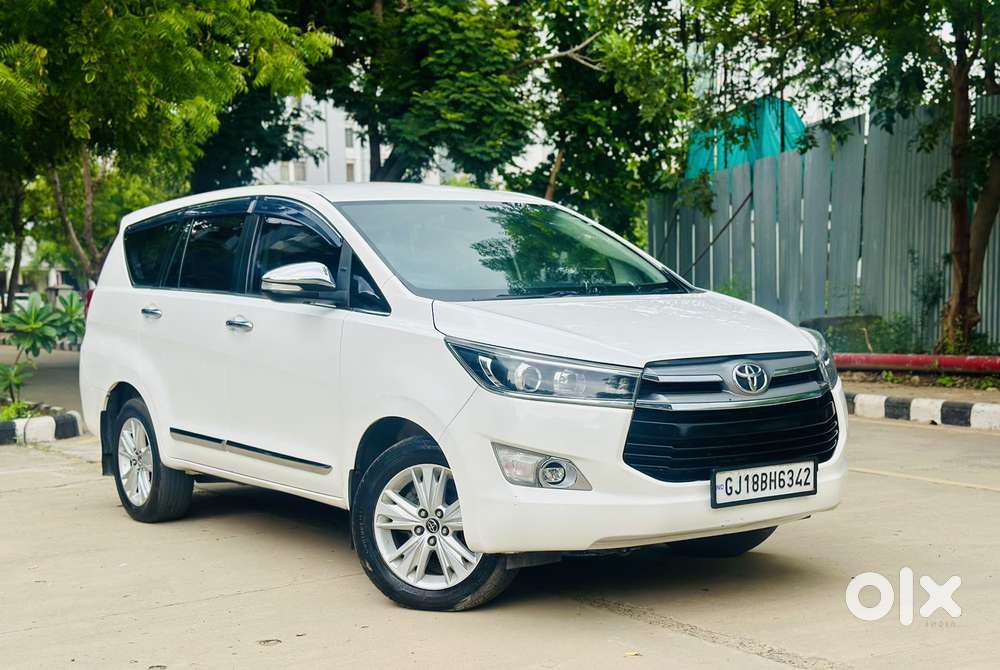 Toyota Innova Crysta 2.8 Zx At 7 Seater, 2017, Diesel