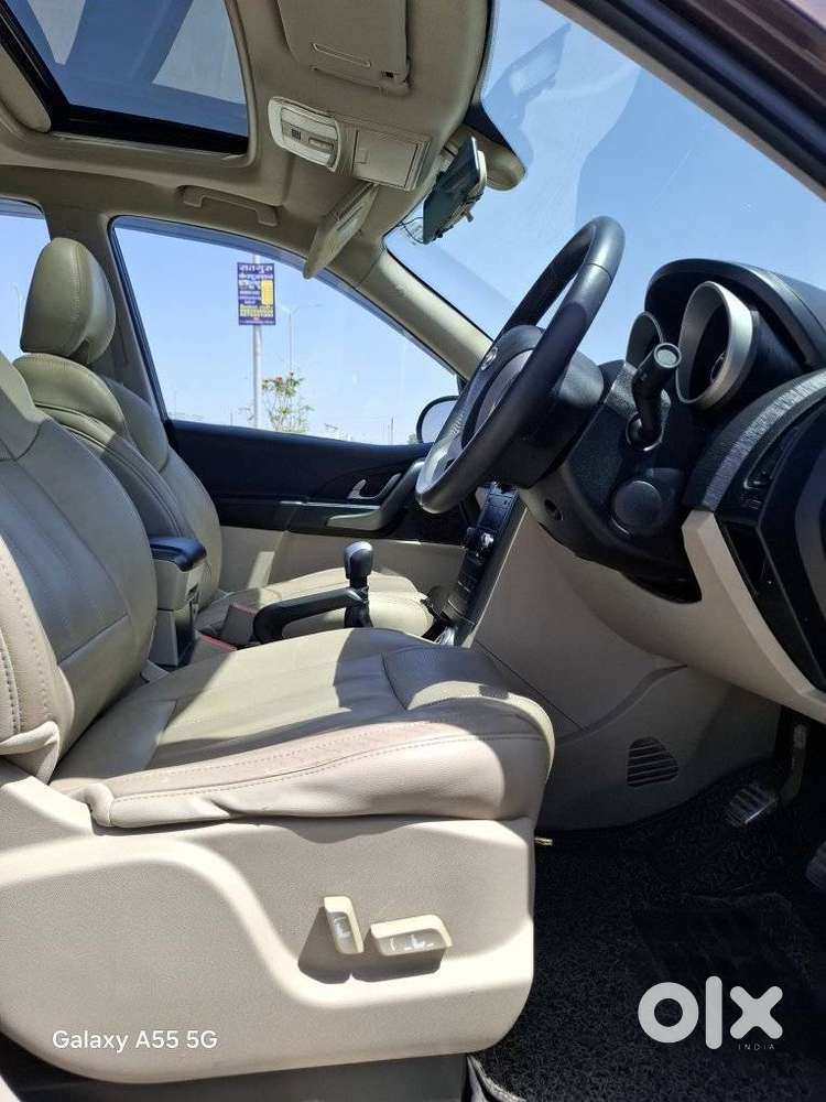 Mahindra Xuv500 2.2 W10, 2018, Petrol