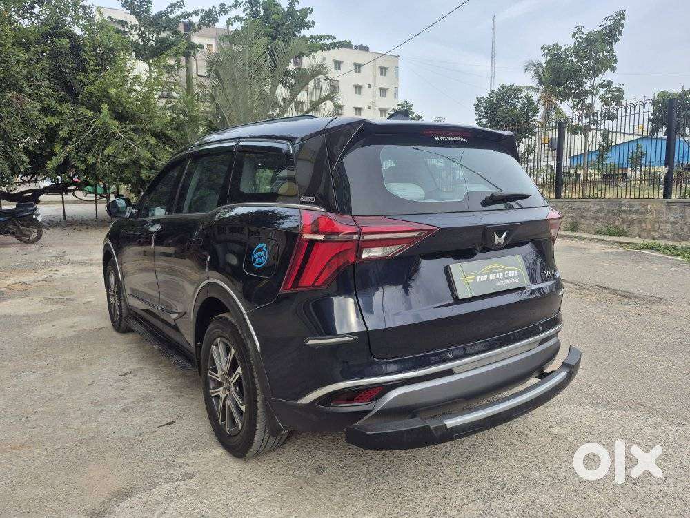 Mahindra Xuv700 2.0 Ax 7 Petrol Mt Str, 2024, Petrol