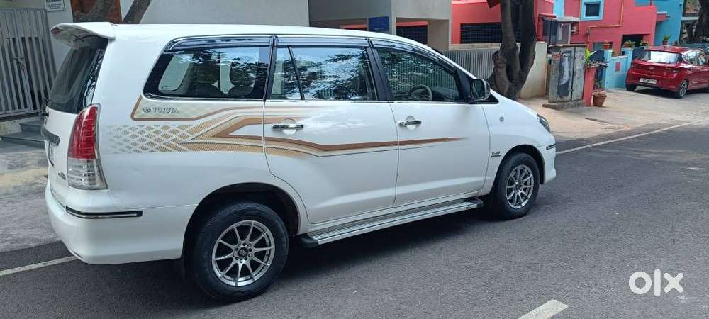 Toyota Innova 2.5 G (diesel) 7 Seater Bs Iv, 2010, Diesel