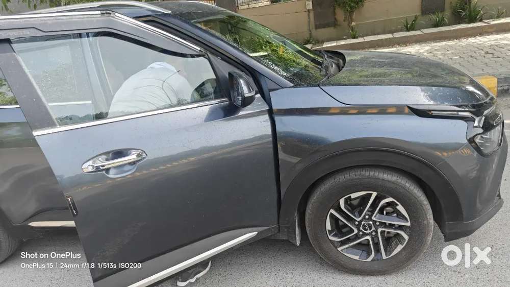 Kia Carens Luxury Plus Diesel At (within Warranty Till 2029)
