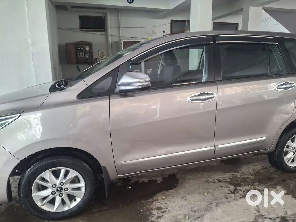 Toyota Innova Crysta 2018