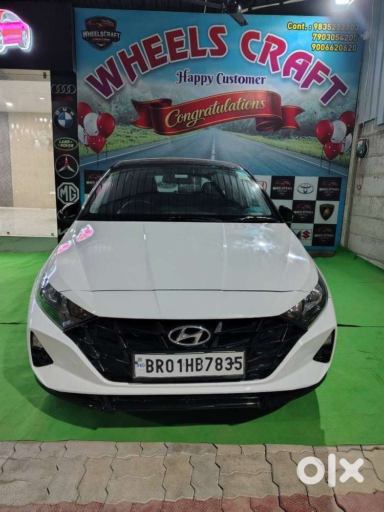 Hyundai I20 Sportz 1.2 Mt Dual Tone, 2023, Petrol