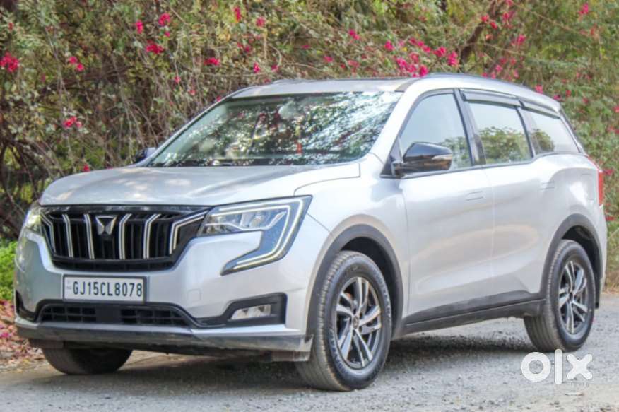 Mahindra Xuv700 2.0 Ax 5 Petrol At Str, 2022, Petrol