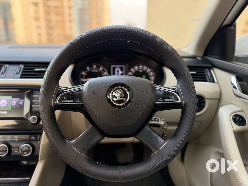 Skoda Octavia 2013-2017 Style Plus 1.8 Tsi At, 2015, Petrol