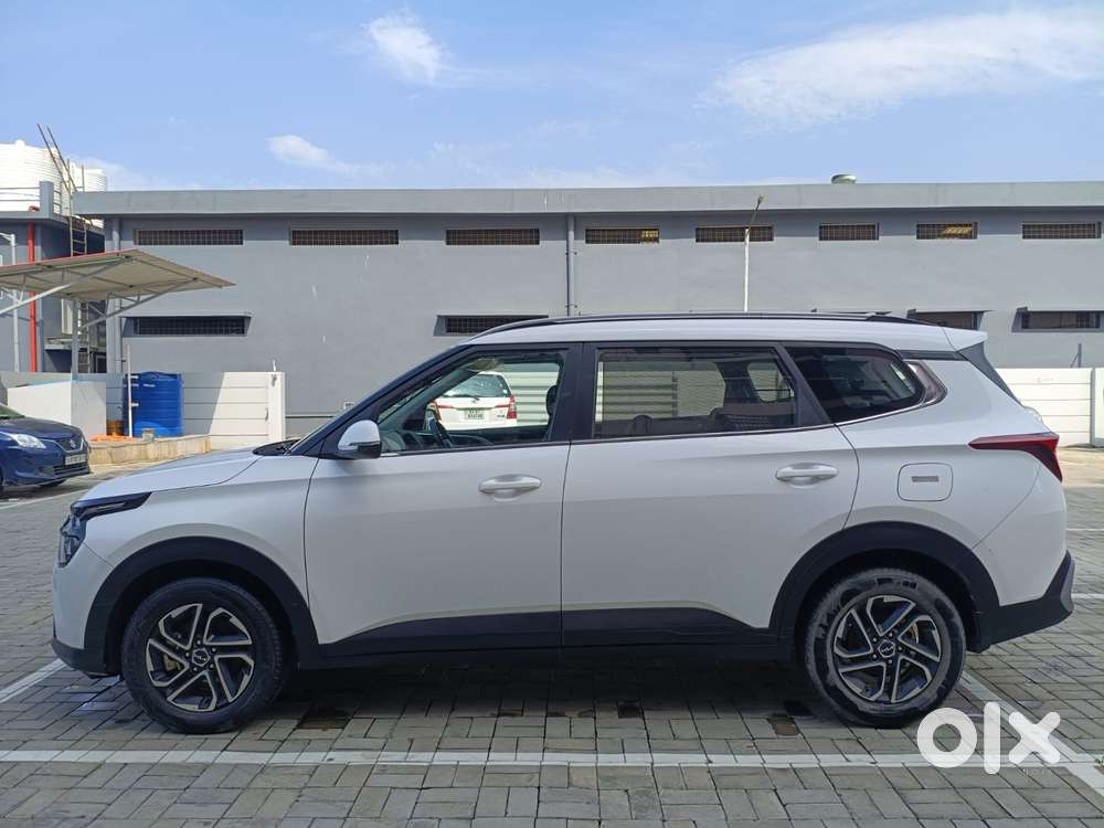 Kia Carens 1.5 Prestige Plus Diesel 7 Str Imt, 2023, Petrol