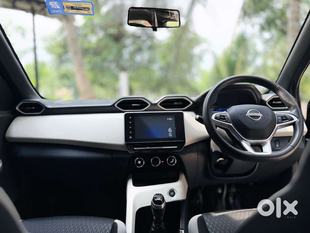 Nissan Magnite 1.0 Xv, 2023, Petrol