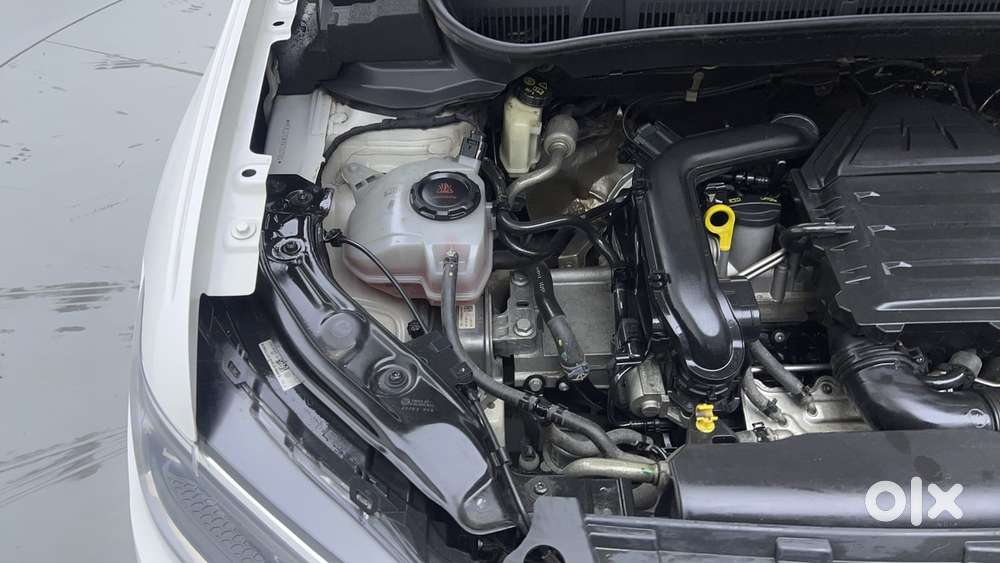 Volkswagen Taigun Topline 1.0 Tsi At (electric Seats), 2021, Petrol