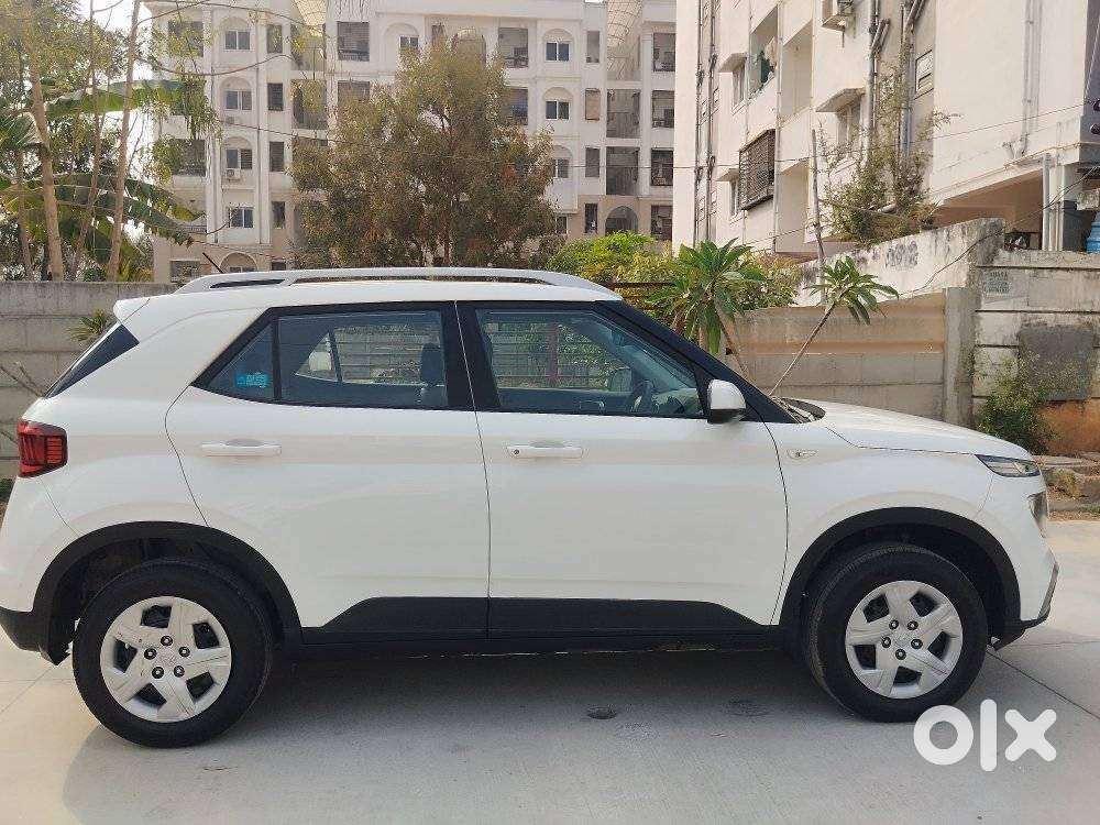 Hyundai Venue S, 2021, Petrol