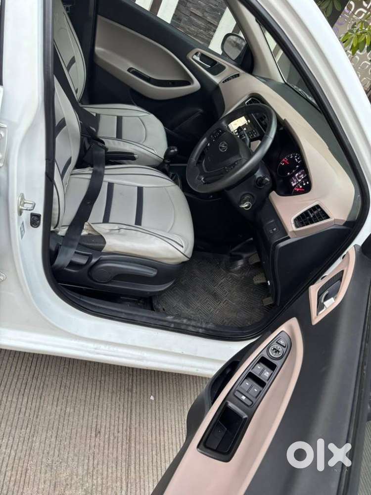 Hyundai I20 Sportz 1.2 Mt, 2019, Petrol