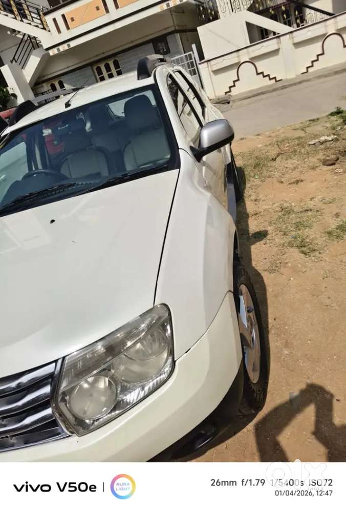 Mahindra Renault Logan 2012