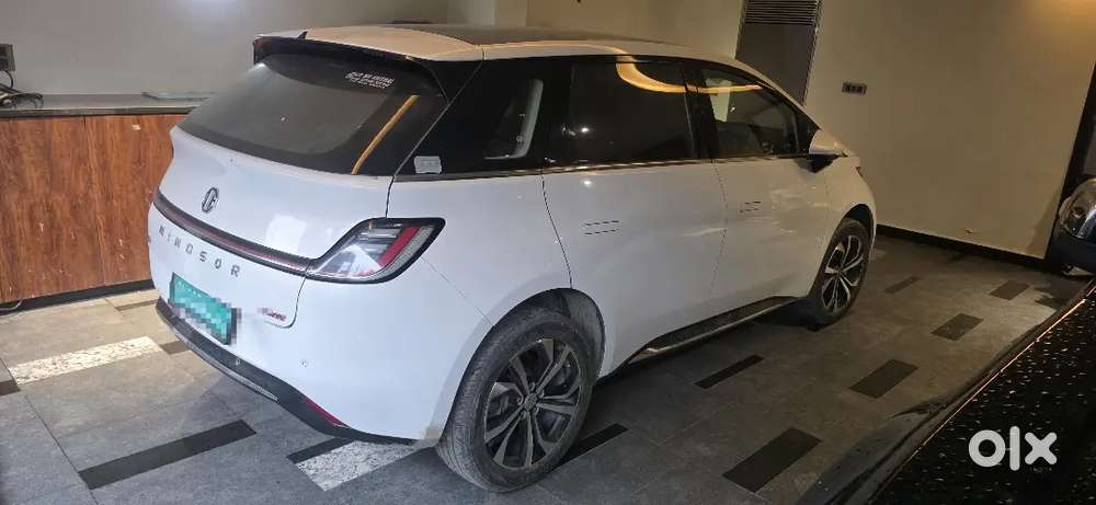 Mg Windsor Ev Essence Pro 2025