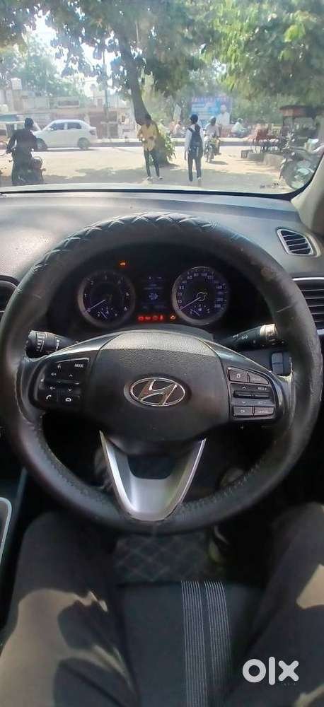 Hyundai Venue Sx (o) Mt 1.5 Diesel, 2021, Diesel